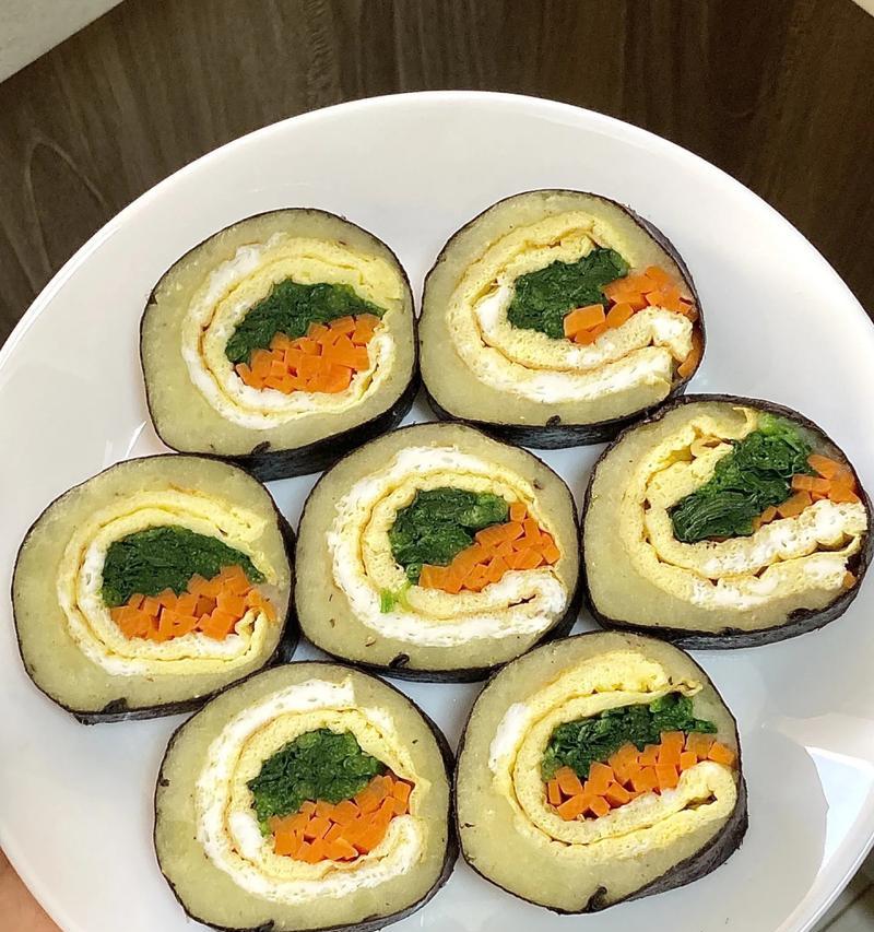 杂粮饭寿司卷——健康美味的选择（如何用杂粮饭轻松制作寿司卷）-第1张图片-美味行家
