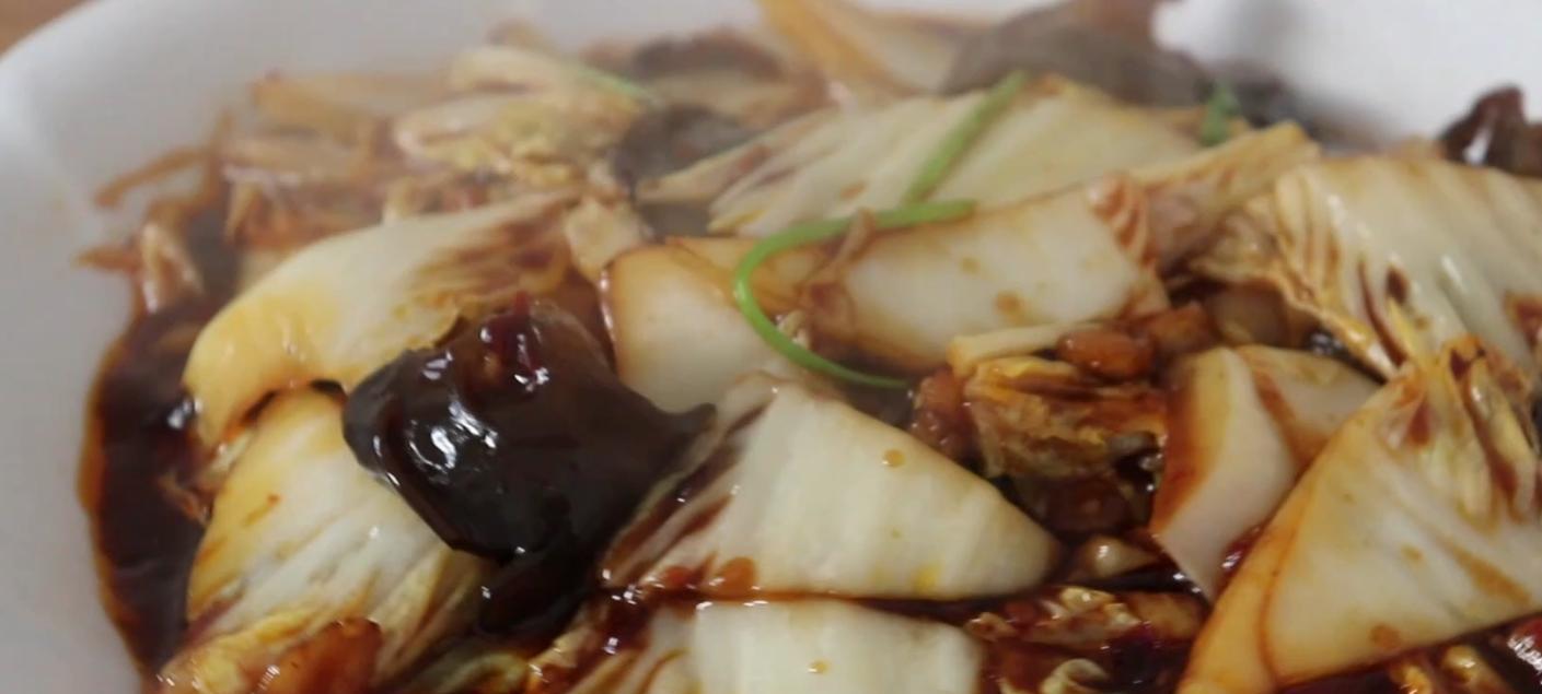 鲜香味美，手把手教你制作一道诱人的鱼香白菜（做法详解，如何制作出口感鲜美、色香味俱佳的鱼香白菜）-第2张图片-美味行家