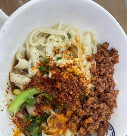 山西削面的制作方法（探秘传统削面的工艺与口感）-第3张图片-美味行家