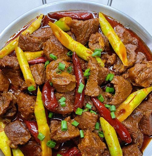 家常白灼牛腱子的做法（用聪家菜谱，学习如何制作美味的白灼牛腱子）-第2张图片-美味行家