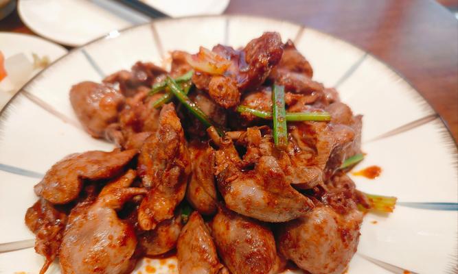 家常美食（一份简单易学的美食，让你体验中式家庭料理的美味）-第1张图片-美味行家