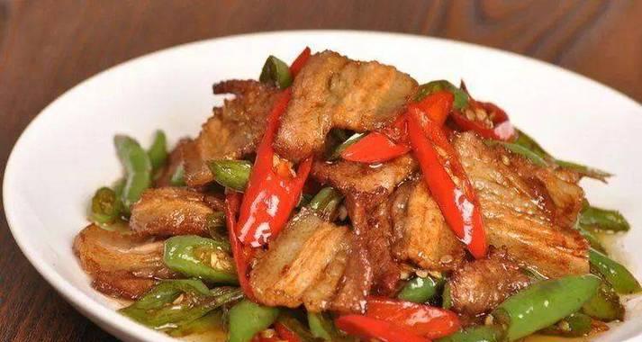 白萝卜小炒肉，营养美味又简单（手把手教你做最地道的白萝卜小炒肉）-第1张图片-美味行家