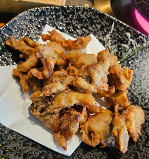 鲜香诱人，享受美味的香炸平菇（以香炸平菇为主角，一起探索无穷美味！）-第3张图片-美味行家