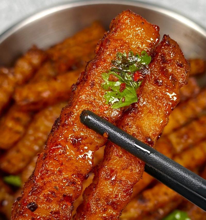 香炸狼牙土豆，美味无比！（一道让人垂涎欲滴的美食，香气扑鼻，口感绝佳！）-第3张图片-美味行家