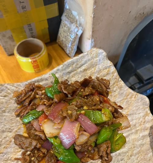 美味青椒牛肉片的制作方法（健康美味，营养丰富的家常菜）-第3张图片-美味行家