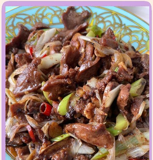 叉烧猪舌，香气四溢的美味佳肴（猪肉烤制技巧，让你轻松做出叉烧猪舌）-第1张图片-美味行家